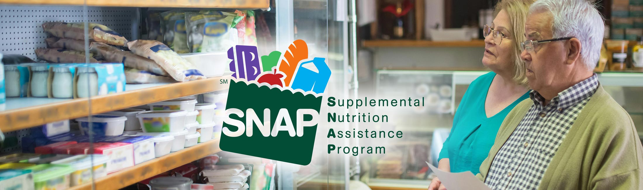 couple shopping at market